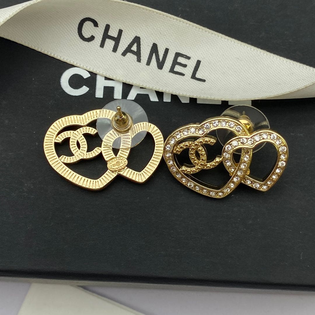 18K Chanel Heart Diamonds Earrings