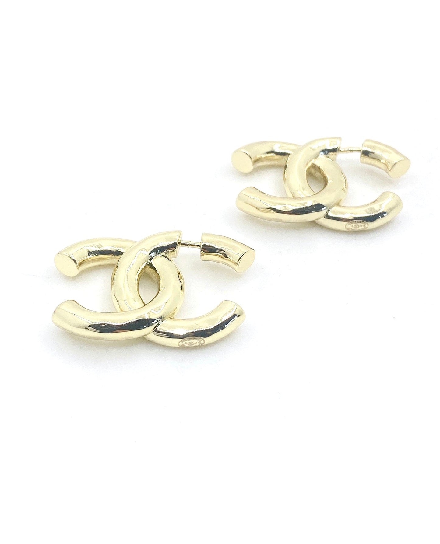 18K Chanel Gold Earrings