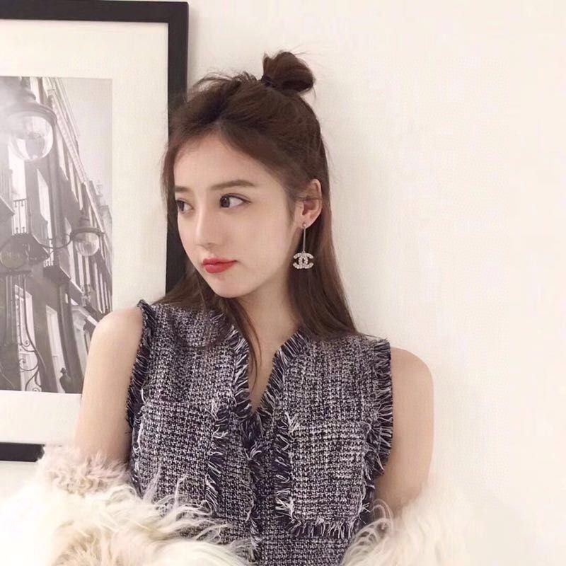 18K Chanel Long Crystals Earrings