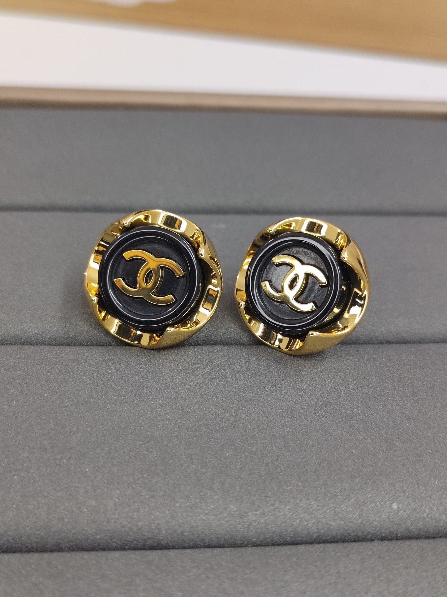 18K Chanel Black Earrings