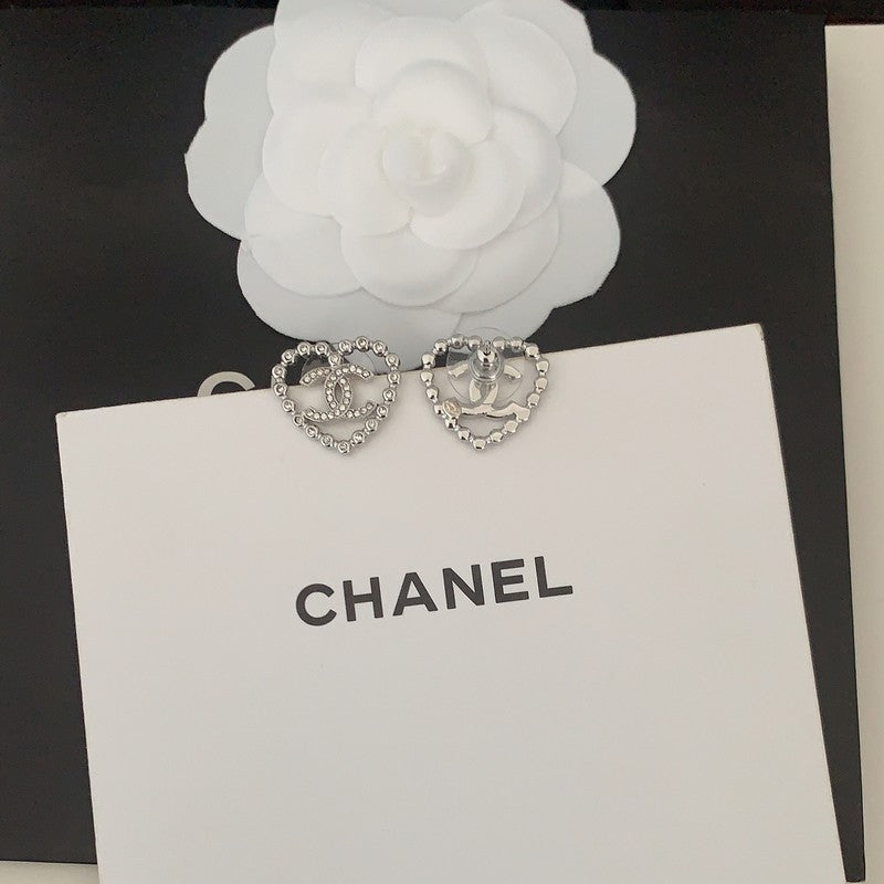 18K Chanel Black Heart Diamond Earrings