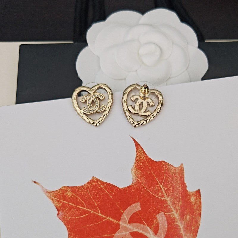 18K Chanel Heart Diamond Earrings