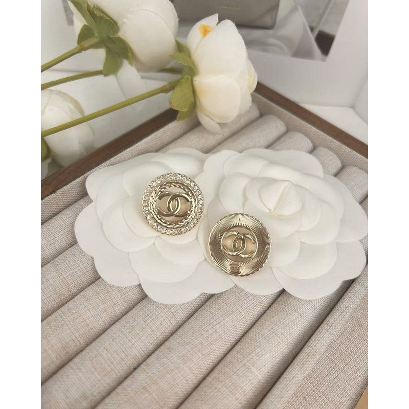 18K Chanel Classic Diamond Earrings