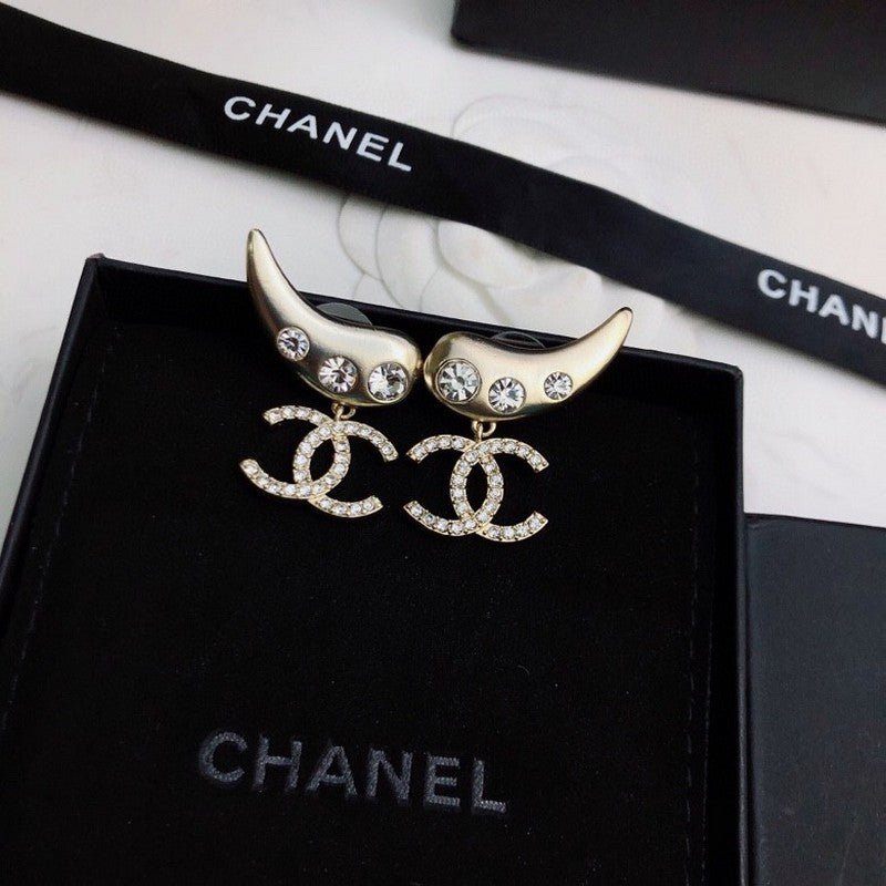 18K Chanel Feather Diamond Gold Earrings