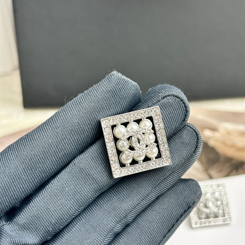 18K Chanel Diamond & Pearl Square Earrings