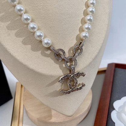 18K  Chanel Pearl Necklace