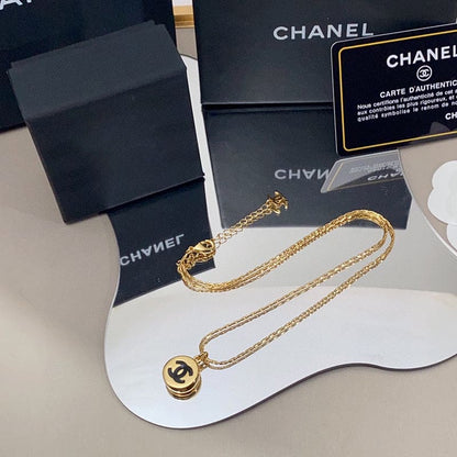 18K  Chanel Pendant Necklace