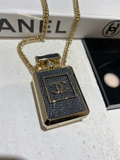 18K  Chanel No.5 Perfume Pendant Vintage Necklace