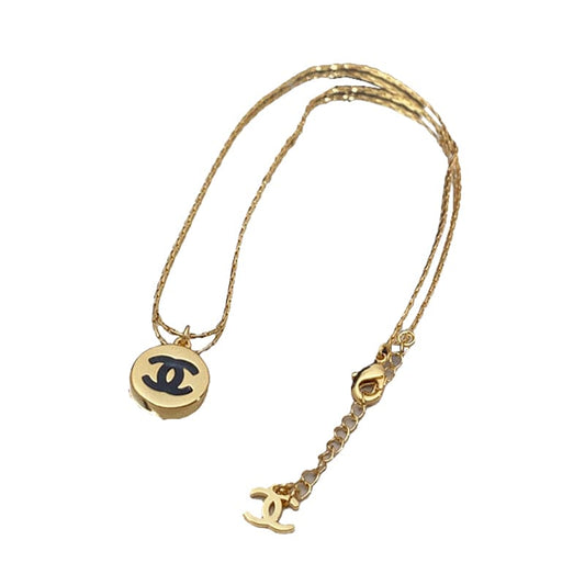 18K  Chanel Pendant Necklace