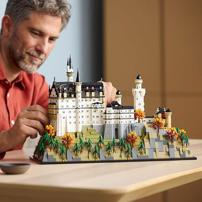 LEGO® Architecture: Neuschwanstein Castle (21063)