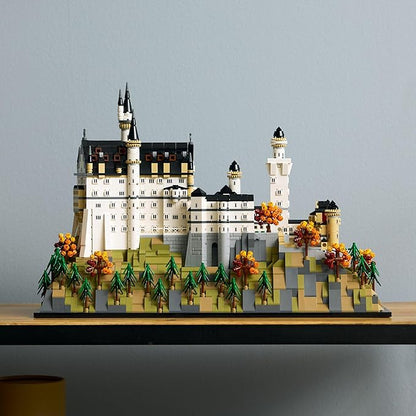 LEGO® Architecture: Neuschwanstein Castle (21063)