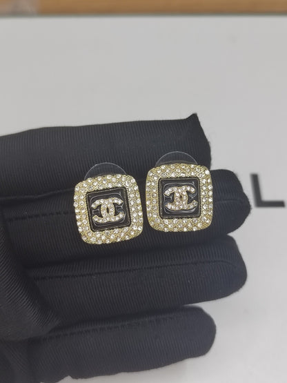 18K  Chanel Diamond Square Black Earrings
