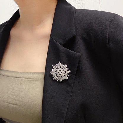 18K  Chanel Flower Crystal Brooch