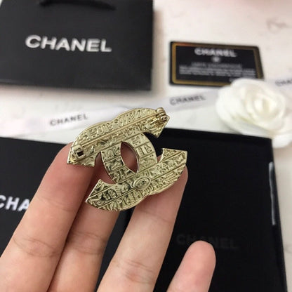 18K  Chanel Diamonds Brooch