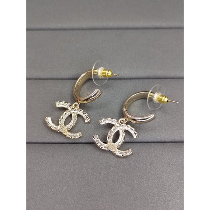 18K  Chanel Diamond Pendant Earrings