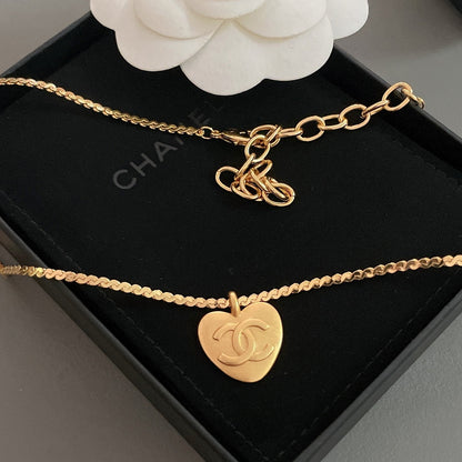 18K  Chanel Vintage Necklace