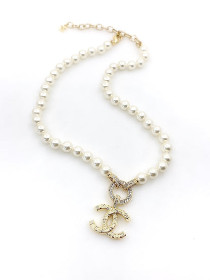 18K  Chanel Pearls Choker Necklace