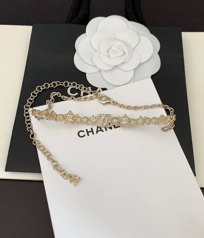 18K  Chanel White Pearl Crystals Necklace