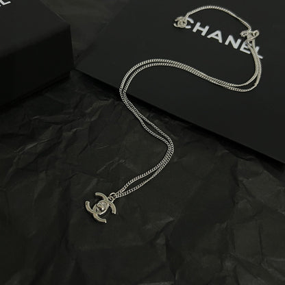 18K  Chanel Vintage Necklace
