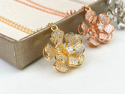 18K BVLGARI DIVAS' DREAM Necklace