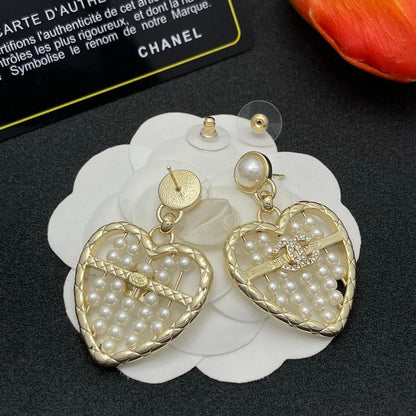 18K  Chanel Gold Hear Pearl Earrings