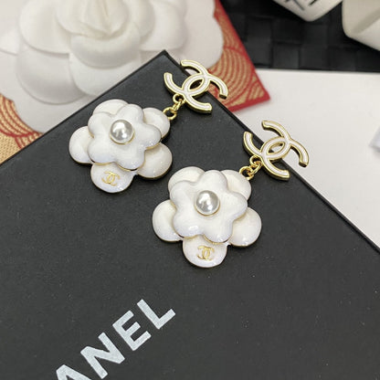 18K  Chanel Flower Pearl Earrings