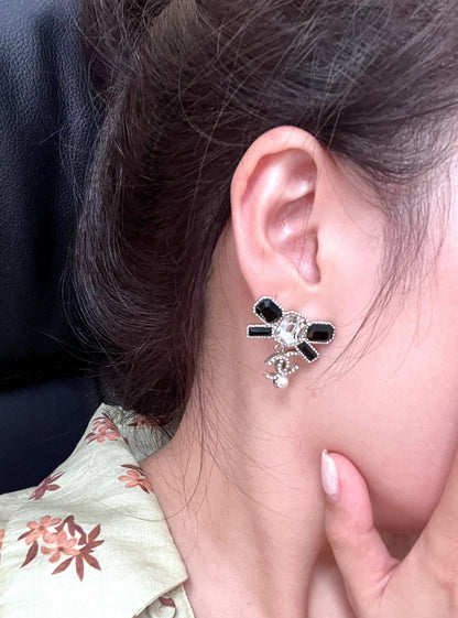 18K  Chanel Bow Tie Crystals Earrings