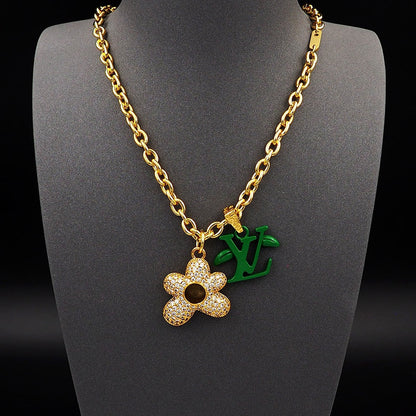 18K Louis Vuitton Blooming Pendant Necklace