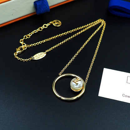 18K Louis Vuitton Eclipse Pearls Necklace
