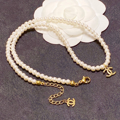18K  Chanel Pearls Choker Necklace