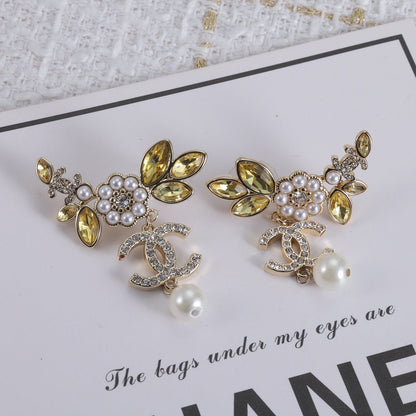 18K  Chanel Flower Crystals Earrings
