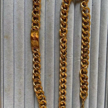 18K  Chanel Gold Vintage Necklace