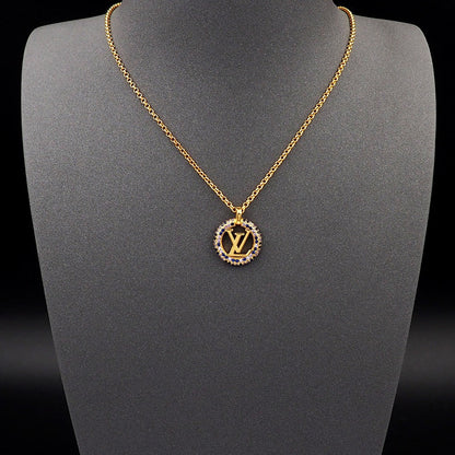 18K Louis Vuitton Louise By Night Necklace