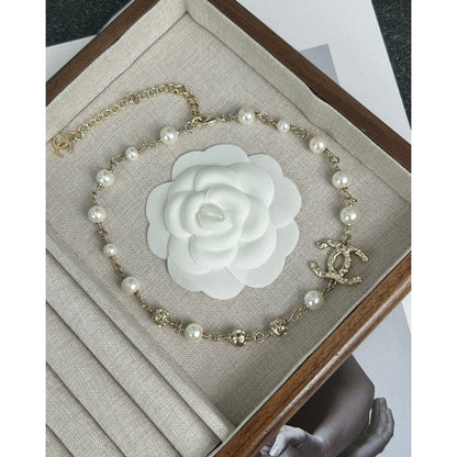 18K  Chanel White Pearls Necklace